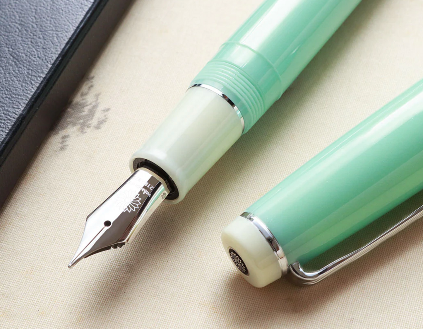 WANCHER × SAILOR Professional Gear Fountain Pen " JADE " 21K Nib