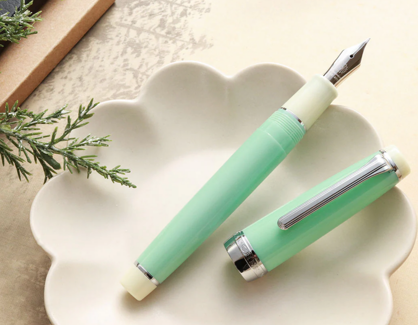 WANCHER × SAILOR Professional Gear Fountain Pen " JADE " 21K Nib