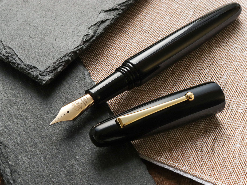 Wancher Dream Fountain Pen | TRUE EBONITE - SILK BLACK
