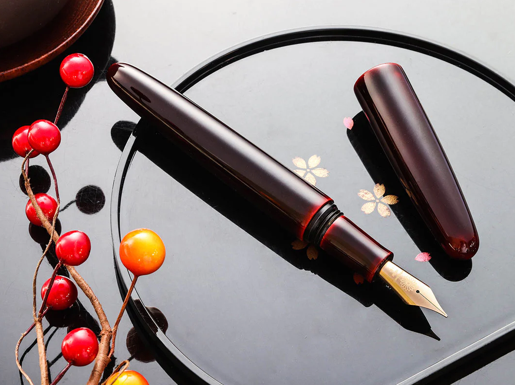 Wancher Dream Fountain Pen | TRUE URUSHI - KURO TAMENURI
