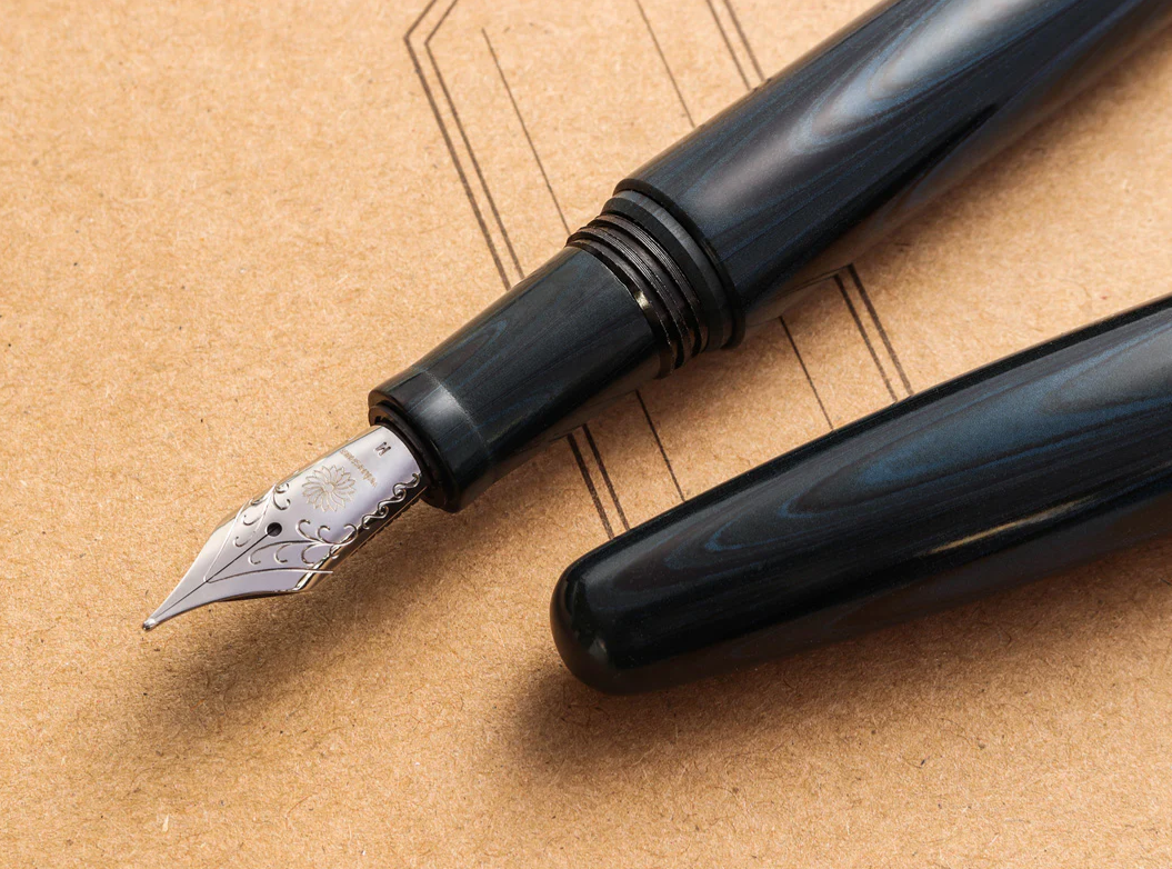 Wancher Dream Fountain Pen | TRUE EBONITE - MARBLE BLUE