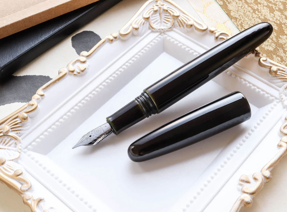 Wancher Dream Fountain Pen | TRUE URUSHI - MIDORI TAMENURI