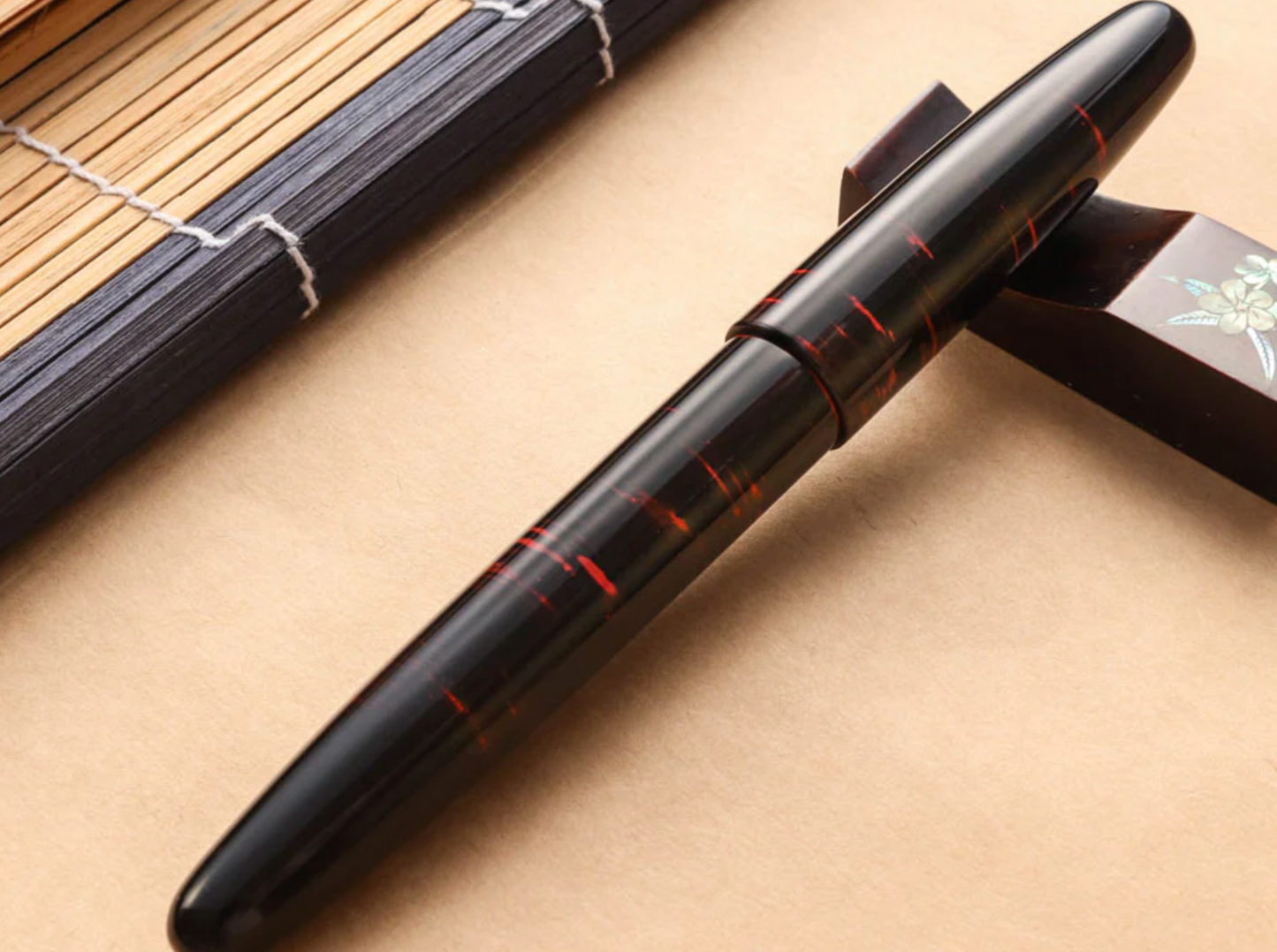 Wancher Dream Fountain Pen | AIZU URUSHI - AKEBONO -Nuri