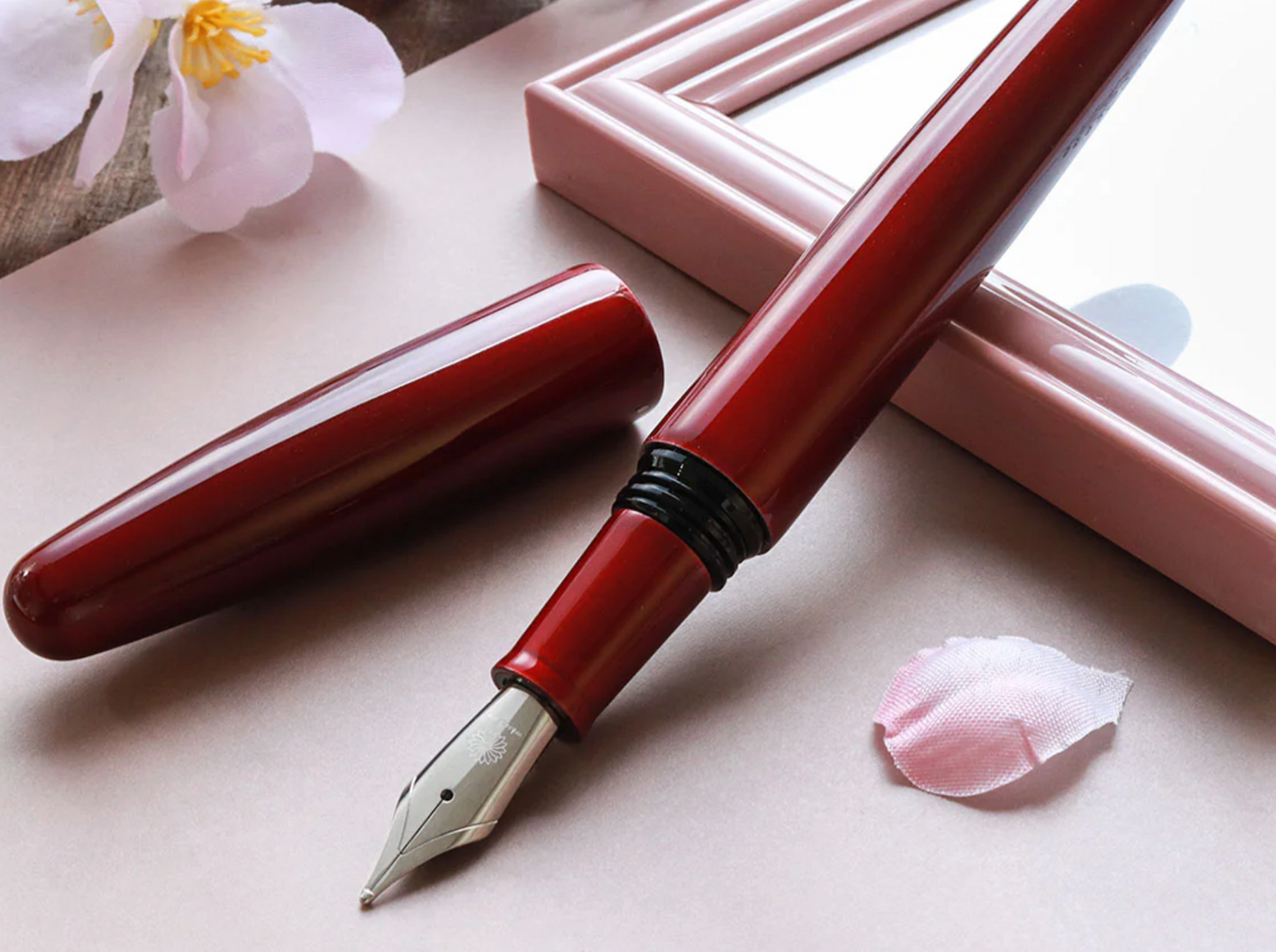 Wancher Dream Fountain Pen | AIZU URUSHI - Tamamushi-nuri