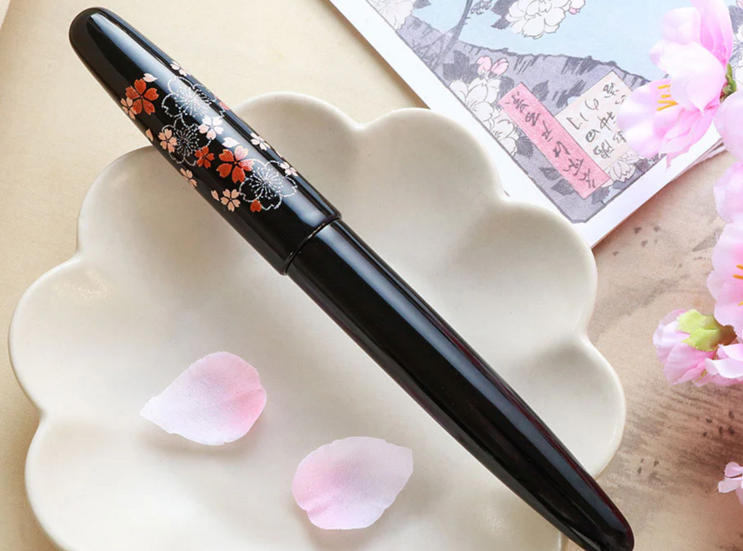 Wancher Dream Fountain Pen | Echizen Urushi - Omoide Sakura -