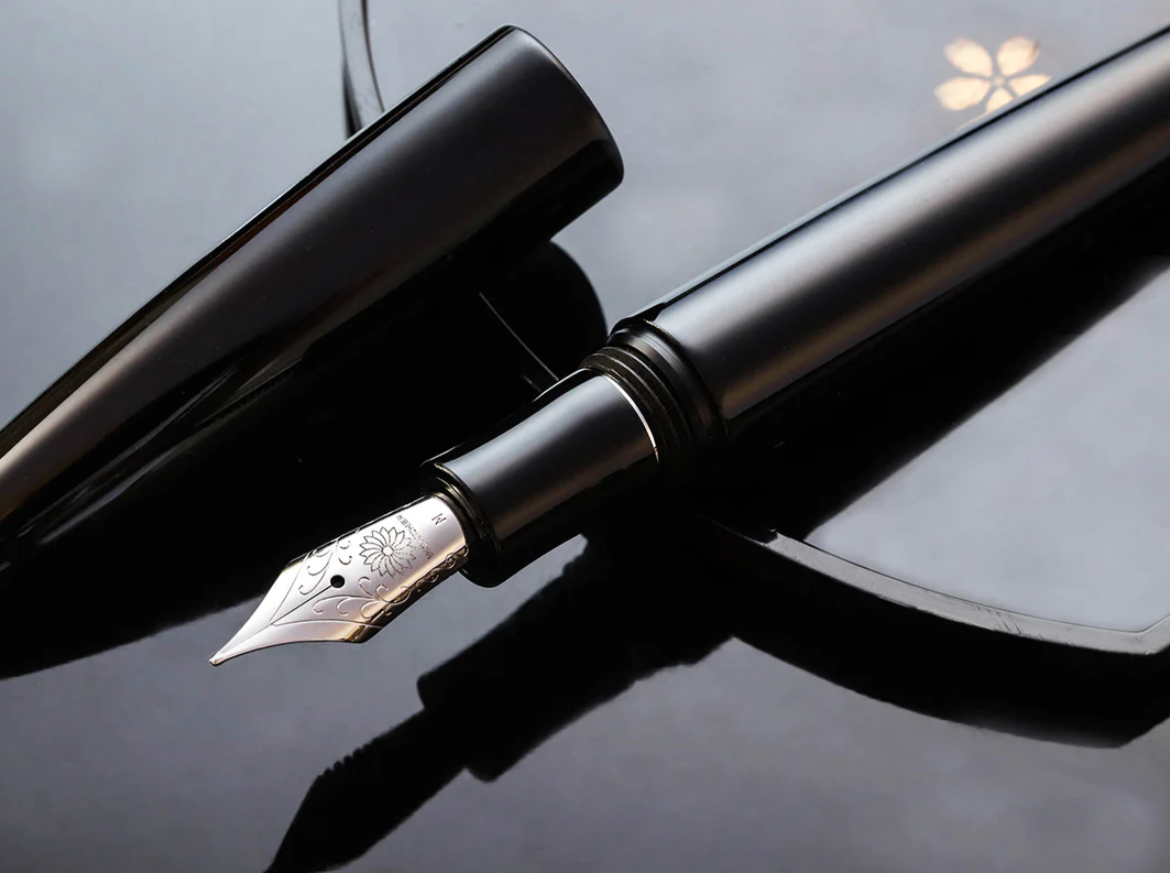 Wancher Dream Fountain Pen | TRUE URUSHI - BLACK