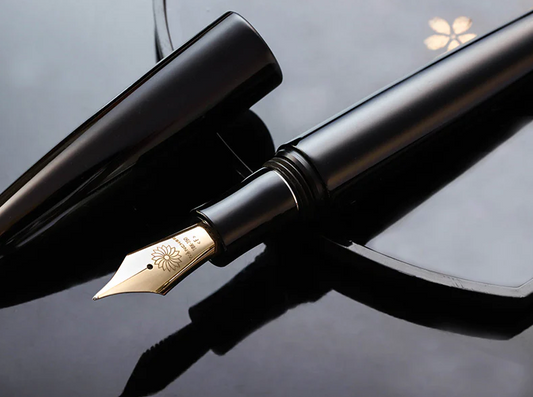 Wancher Dream Fountain Pen | TRUE URUSHI - BLACK