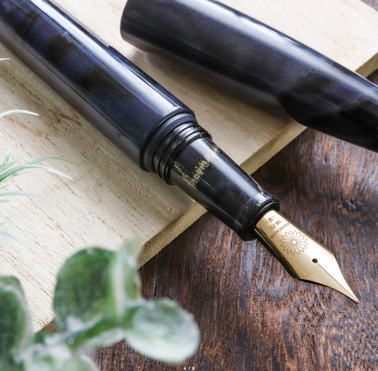 Wancher Dream Fountain Pen | TRUE EBONITE - MARBLE PURPLE GRAY