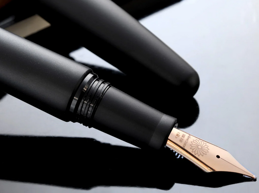 Wancher Dream Fountain Pen | TRUE EBONITE - MATT BLACK