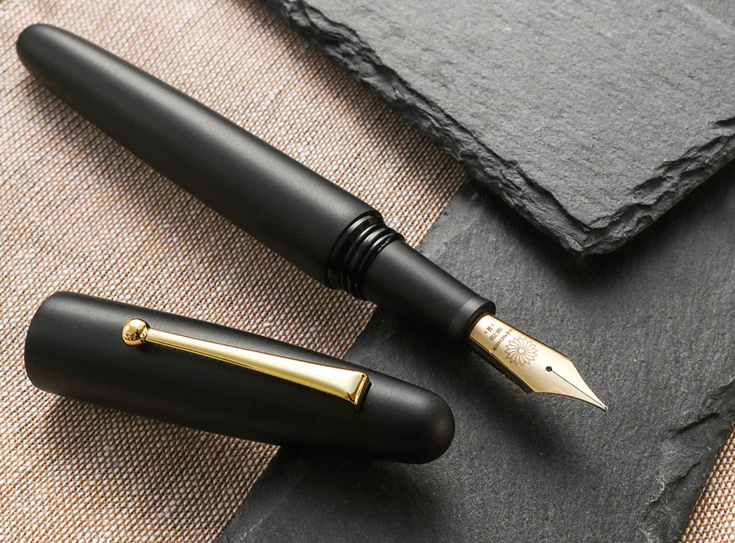 Wancher Dream Fountain Pen | TRUE EBONITE - MATT BLACK