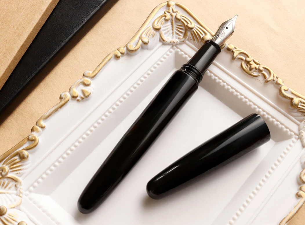 Wancher Dream Fountain Pen | TRUE EBONITE - SILK BLACK