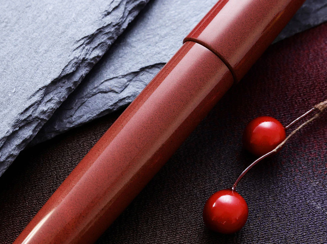 Wancher Dream Fountain Pen | TRUE EBONITE - SAND RED