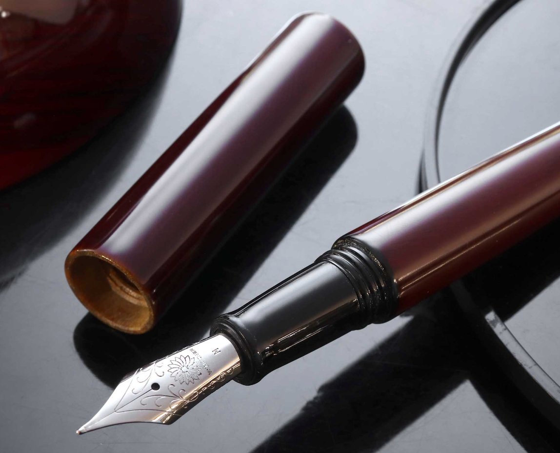 Wancher Fountain Pen | SEKAI AIZU URUSHI - VERAWOOD