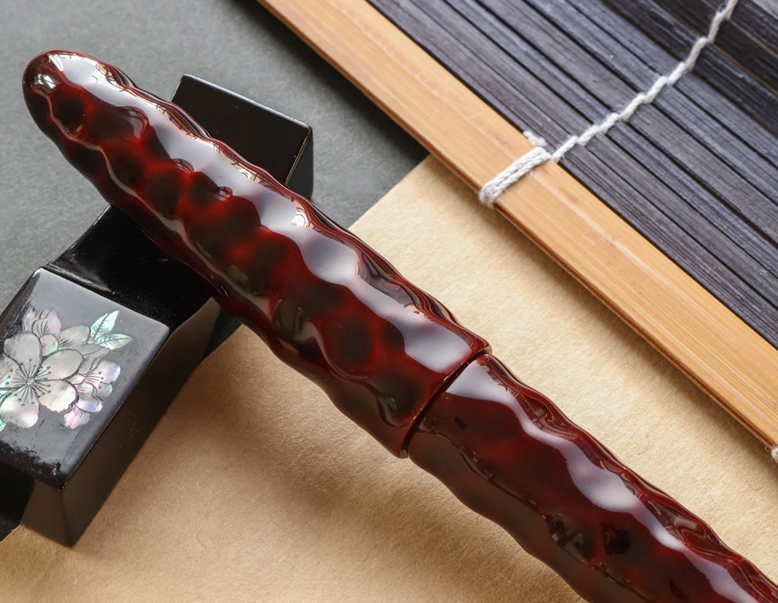 Wancher Dream Fountain Pen | AIZU URUSHI - KIKKOU-NURI - AKATAMENURI