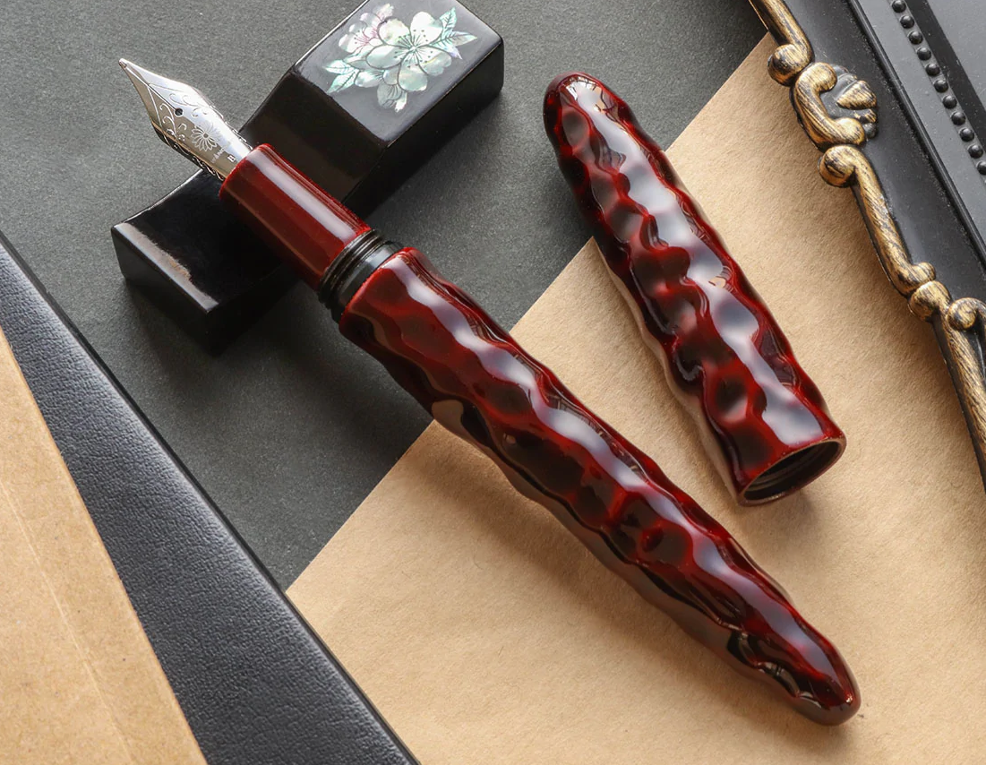 Wancher Dream Fountain Pen | AIZU URUSHI - KIKKOU-NURI - AKATAMENURI