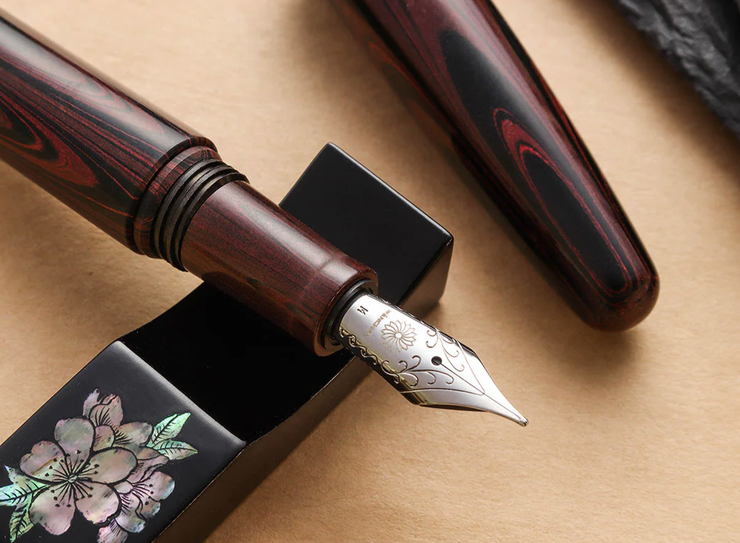 Wancher Dream Fountain Pen | TRUE EBONITE - MARBLE RED