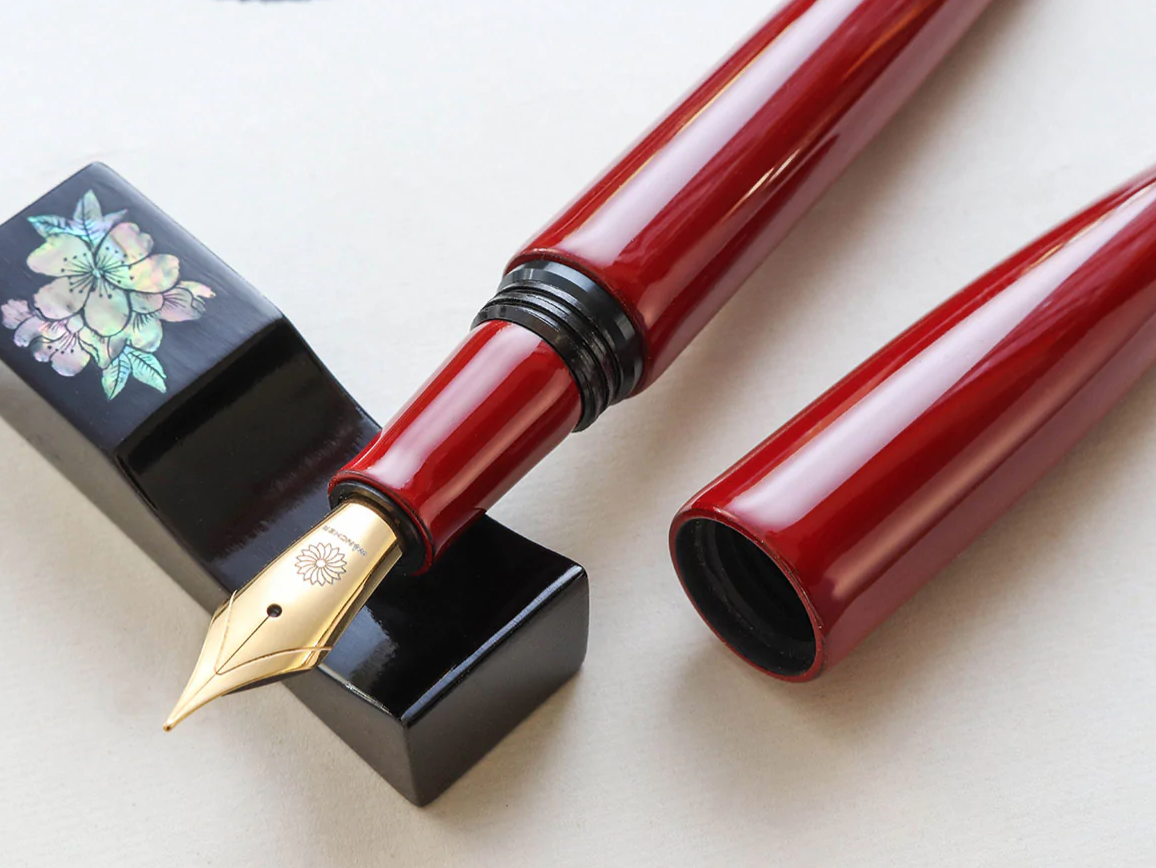 Wancher Dream Fountain Pen | TRUE URUSHI - RED