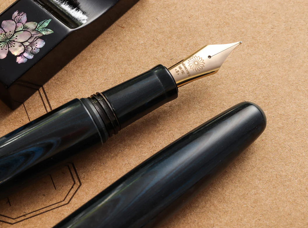 Wancher Dream Fountain Pen | TRUE EBONITE - MARBLE BLUE