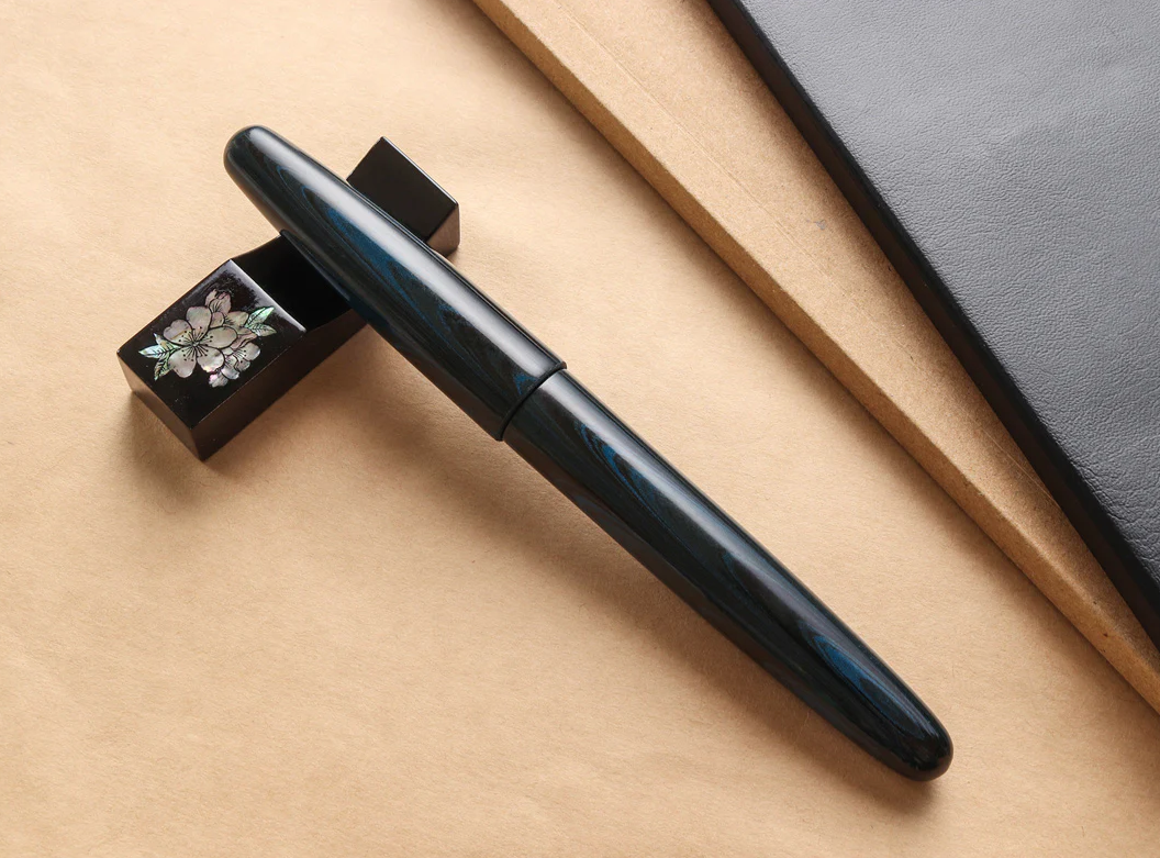 Wancher Dream Fountain Pen | TRUE EBONITE - MARBLE BLUE