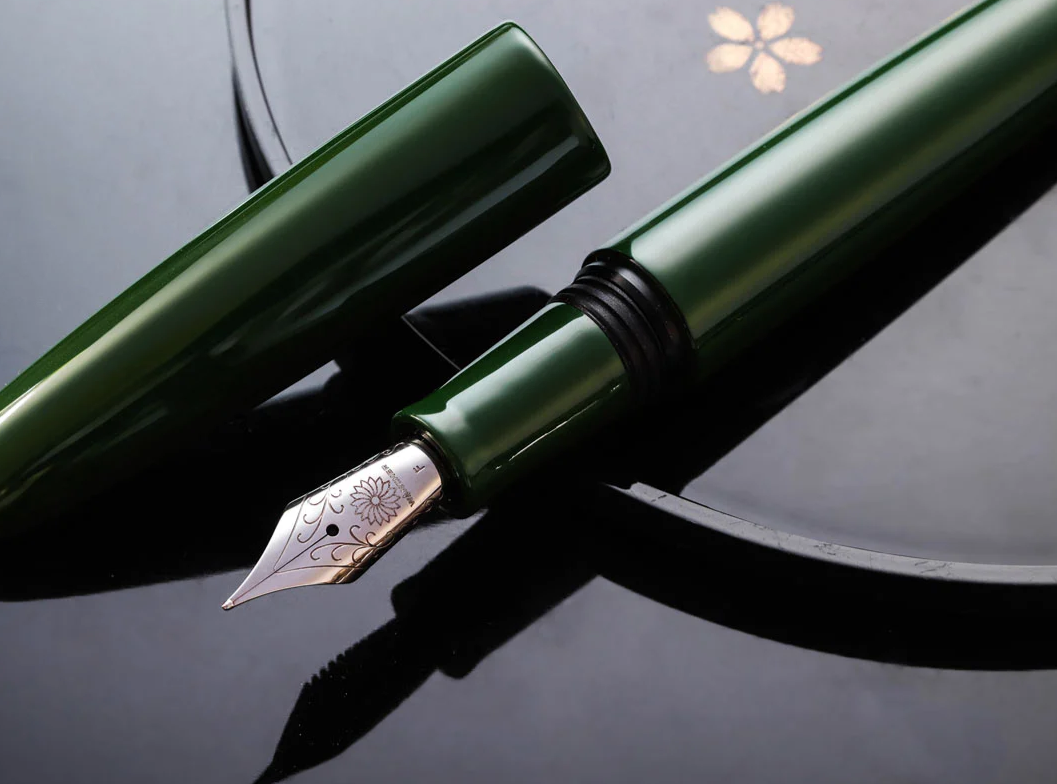 Wancher Dream Fountain Pen | TRUE URUSHI - GREEN