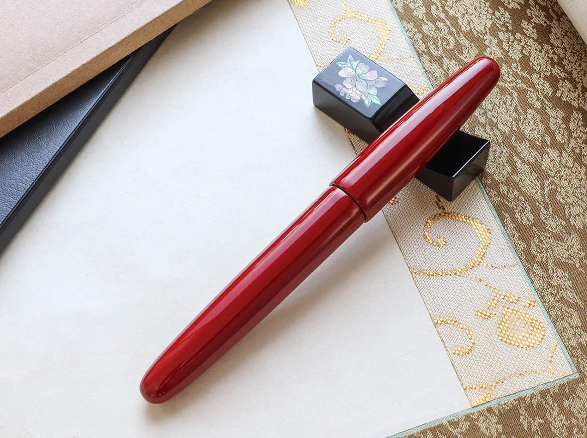 Wancher Dream Fountain Pen | TRUE URUSHI - RED